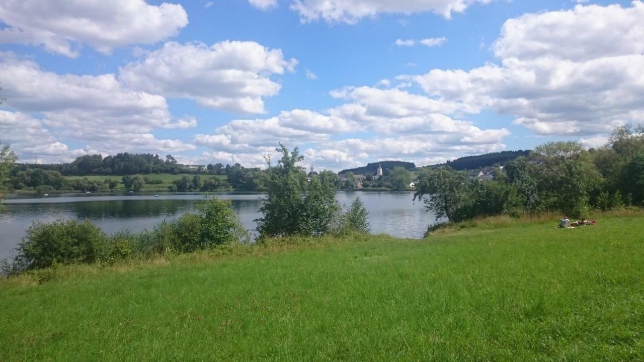 Ferienwohnung Welcome Mit Seeblick Schalkenmehren Bagian luar foto
